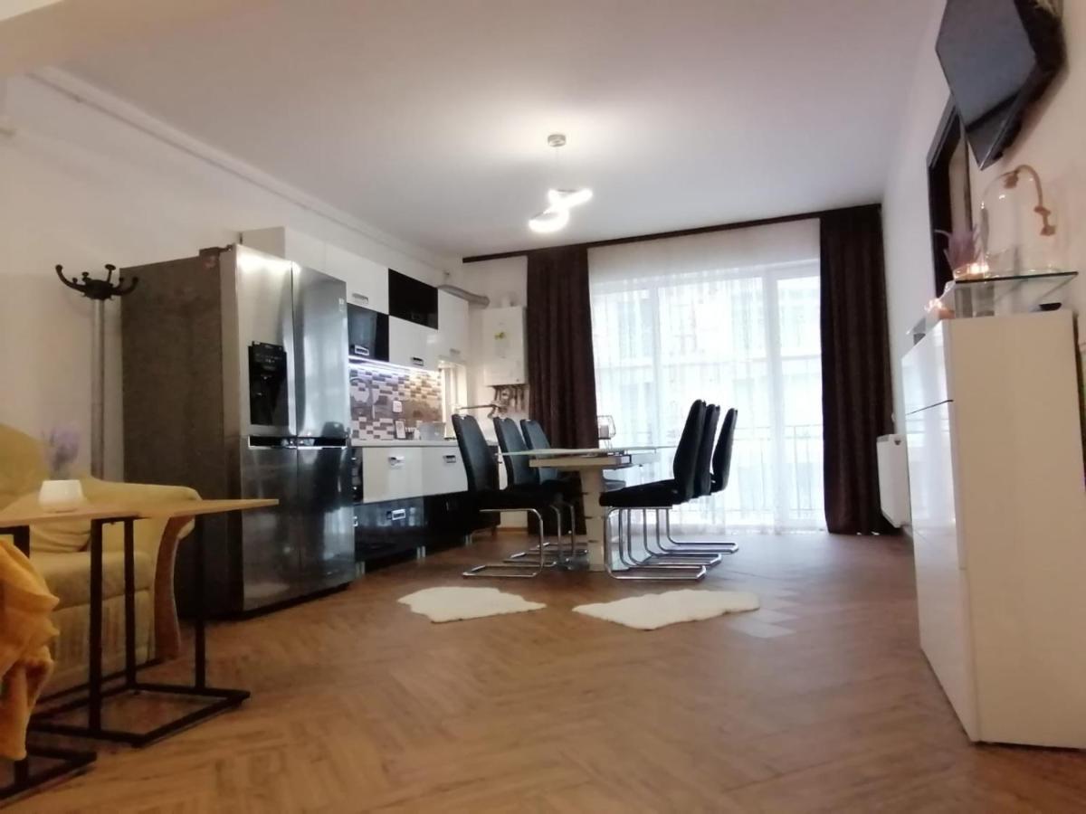 Iris Vivo Mall Kluž Exteriér fotografie