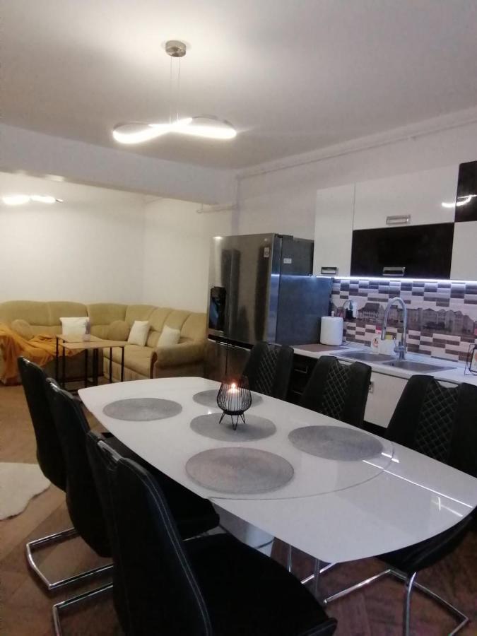 Iris Vivo Mall Kluž Exteriér fotografie